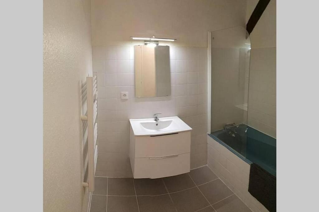 Appartement Proche Marche Au Coeur Du Centre + Wifi ลาโรแชล ภายนอก รูปภาพ
