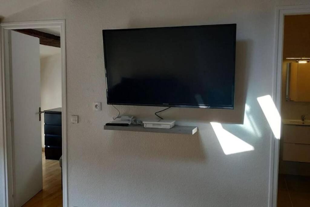 Appartement Proche Marche Au Coeur Du Centre + Wifi ลาโรแชล ภายนอก รูปภาพ