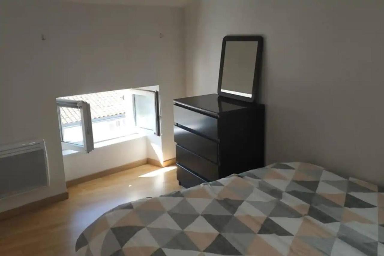 Appartement Proche Marche Au Coeur Du Centre + Wifi ลาโรแชล ภายนอก รูปภาพ